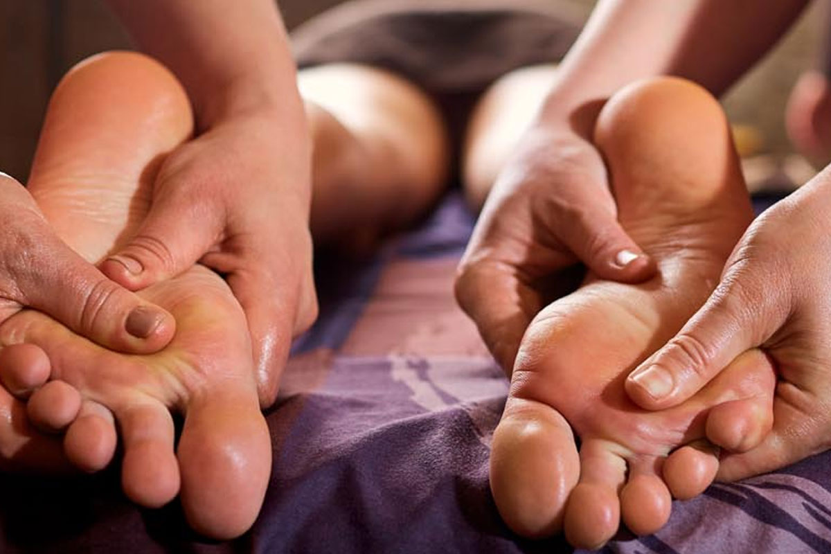 Four hand massage in calangute goa